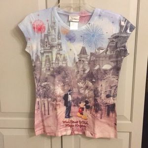 Disney World Graphic Tee Double-sided design